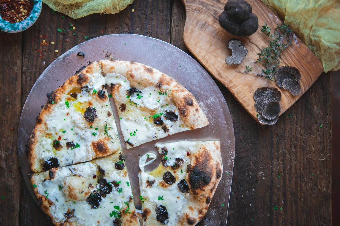 Black Truffle Pizza - Pizza al Tartufo Nero