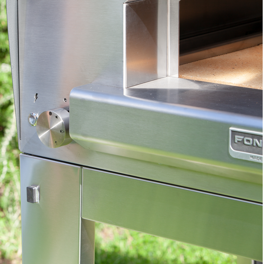 Mangiafuoco Hybrid (Gas & Wood) Pizza Oven